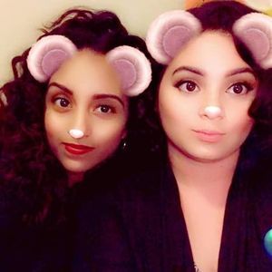 Meet your Posher, Noemi